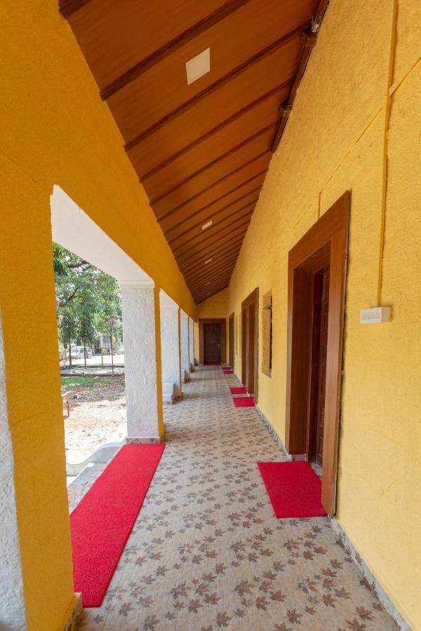Kstdc Hotel Mayura Gerusoppa, Jogfalls Māvingundi Extérieur photo