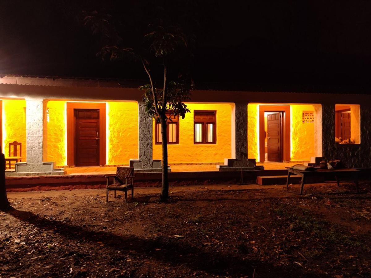 Kstdc Hotel Mayura Gerusoppa, Jogfalls Māvingundi Extérieur photo